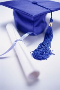 5 Helpful Tips for Designing Custom Graduation Invitations